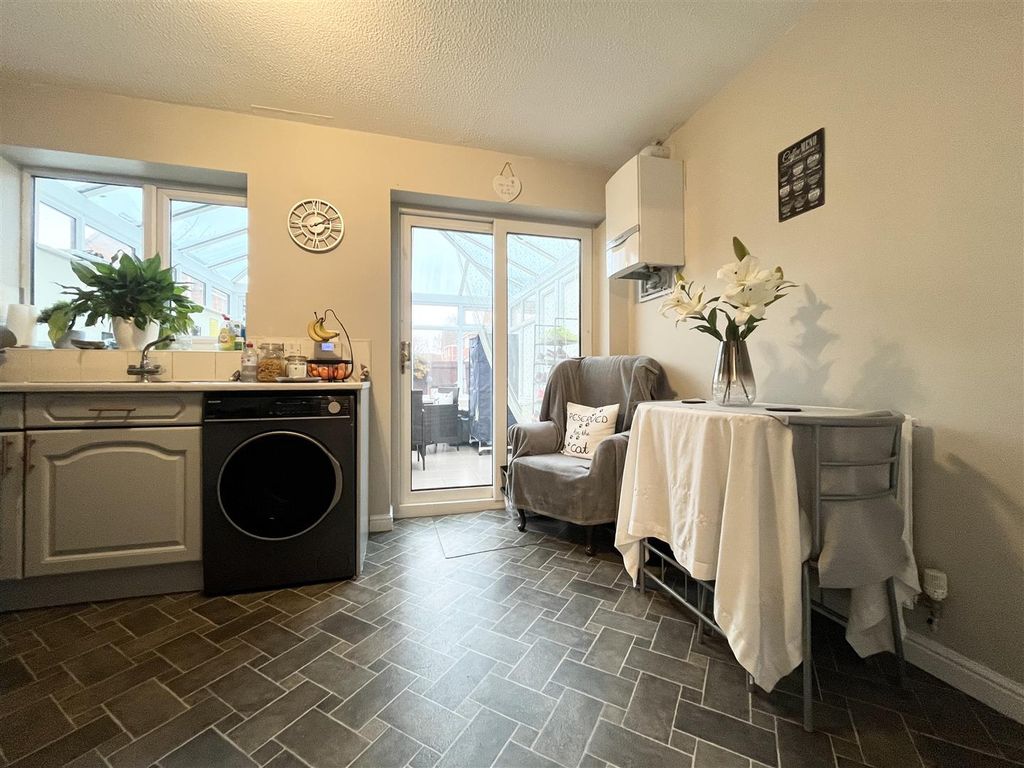 Property photo 3 of 23 20251126_141121190_Ios.Jpg