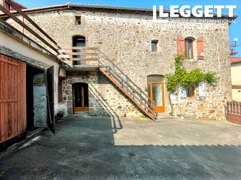 Property photo 2 of 10