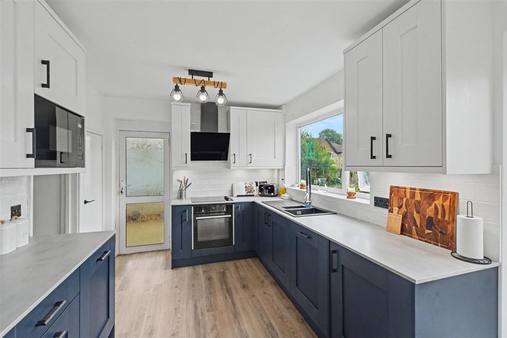 Property photo 2 of 23 Kitchen