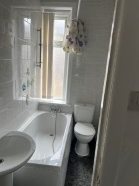 Property photo 3 of 3 Eh1l8x8c