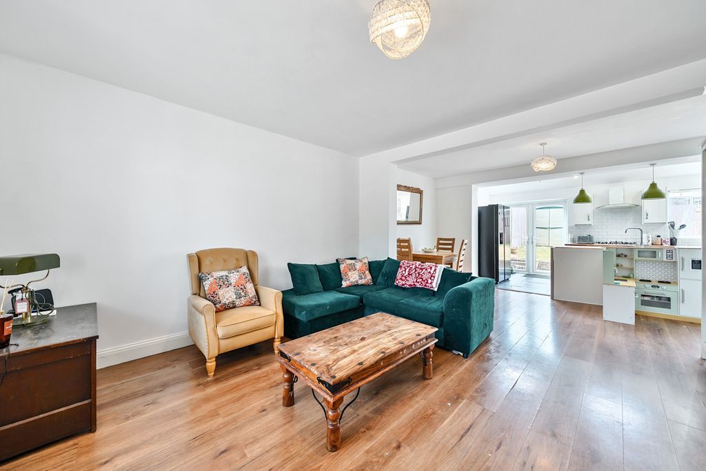 Property photo 2 of 20 1305567-1-6863A51...