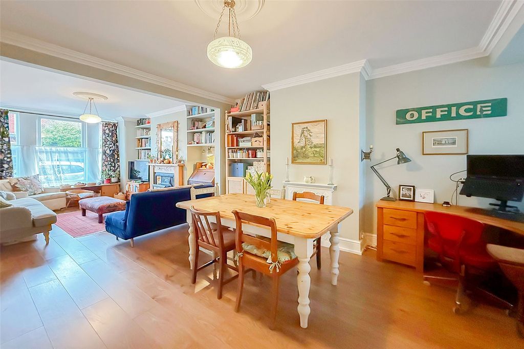 Property photo 2 of 20 Picture No. 54