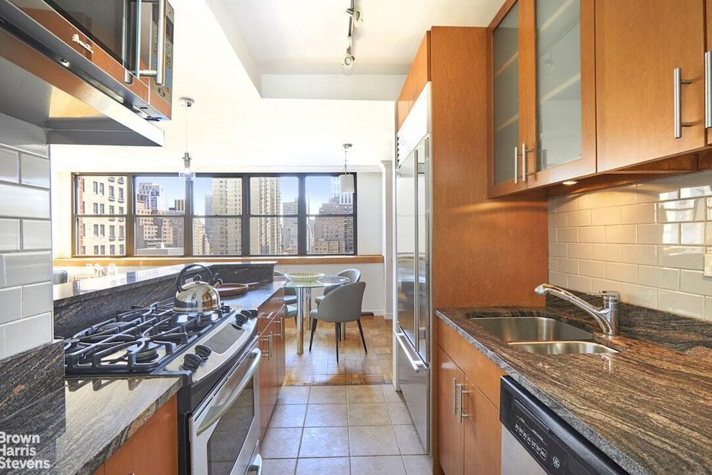 Property photo 3 of 10 <Alttext/>