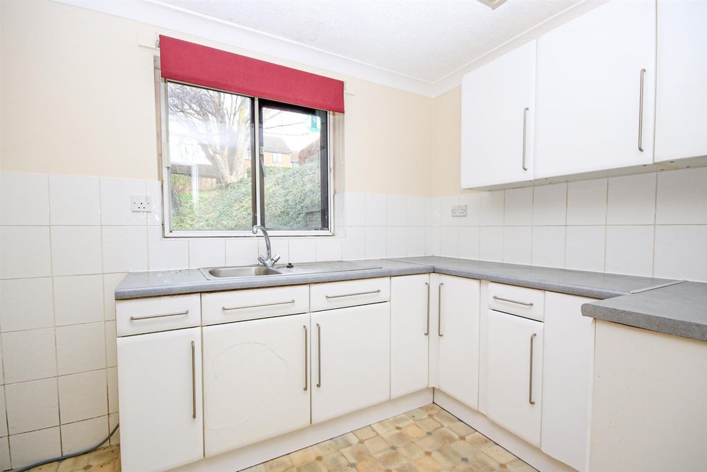 Property photo 3 of 7 7-Img_8524.Jpg