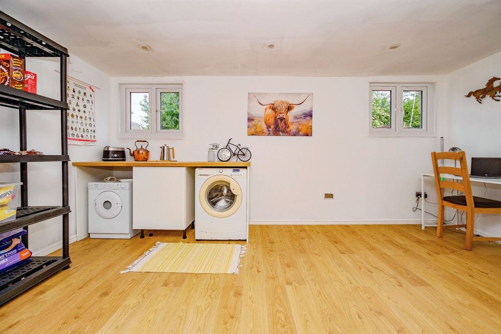 Additional image 11 of 3 bed detached bungalow for saleWycombe Way, Luton LU3