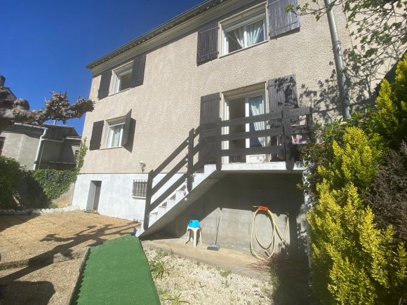 Property photo 3 of 17