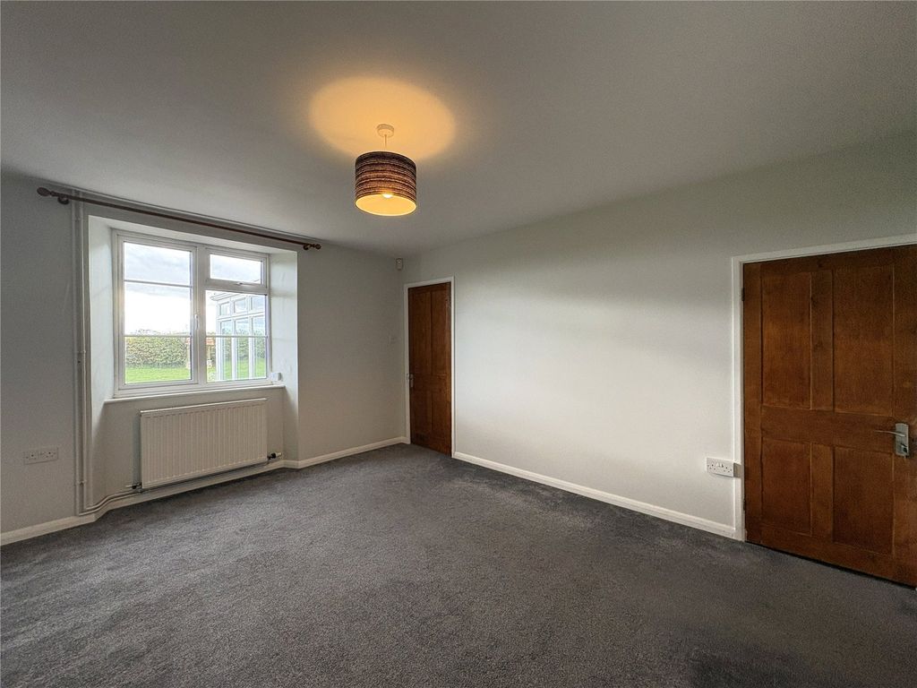 Property photo 3 of 24 Picture No. 15