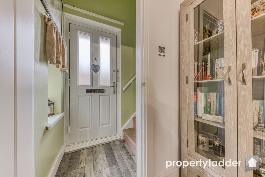 Property photo 2 of 17 Pl-5