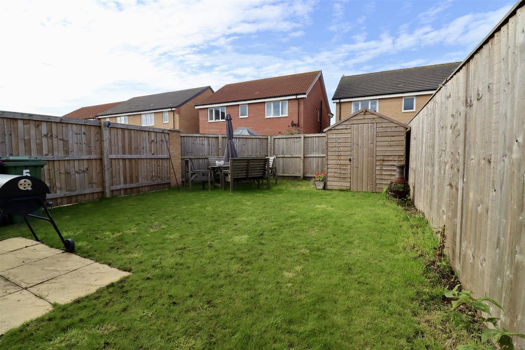 Property photo 2 of 11