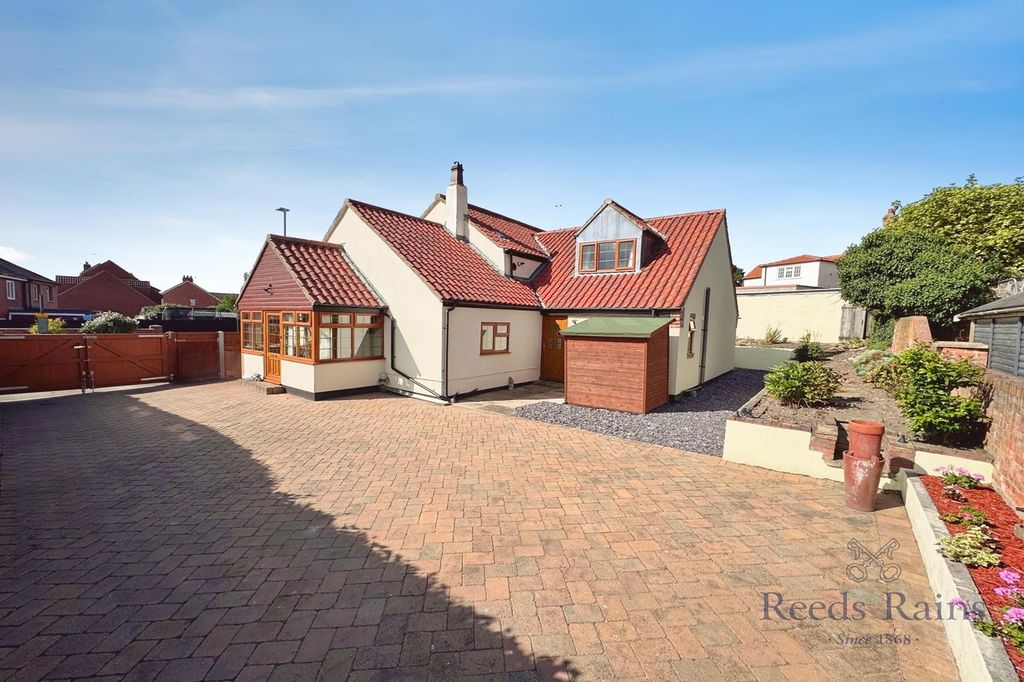 Property photo 1 of 38 Picture No. 46