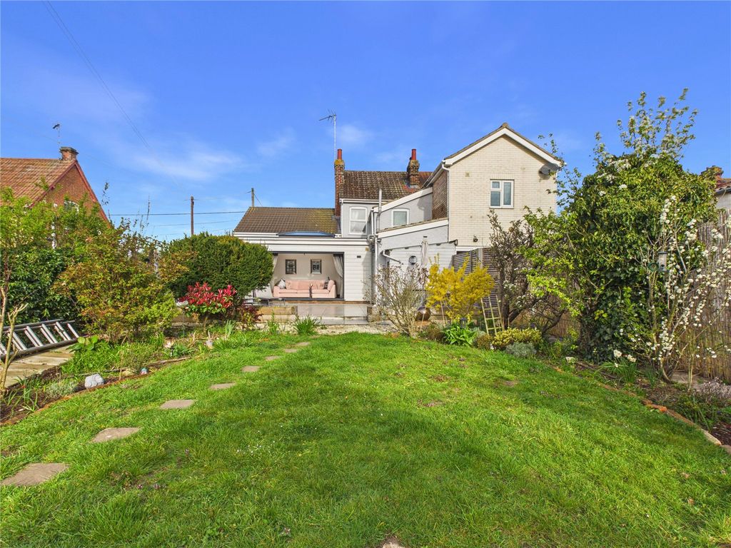 Property photo 2 of 19 Picture No. 27