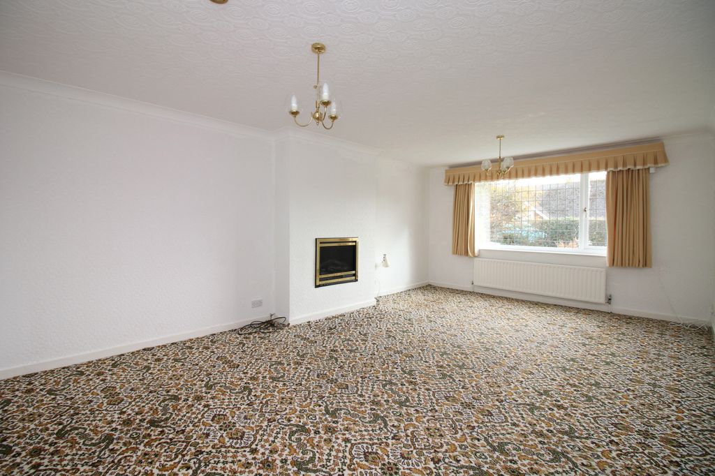 Property photo 2 of 23