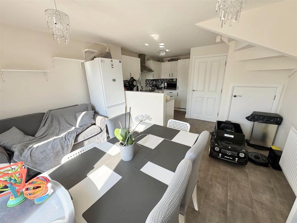 Property photo 3 of 12 Untitled-1.Png