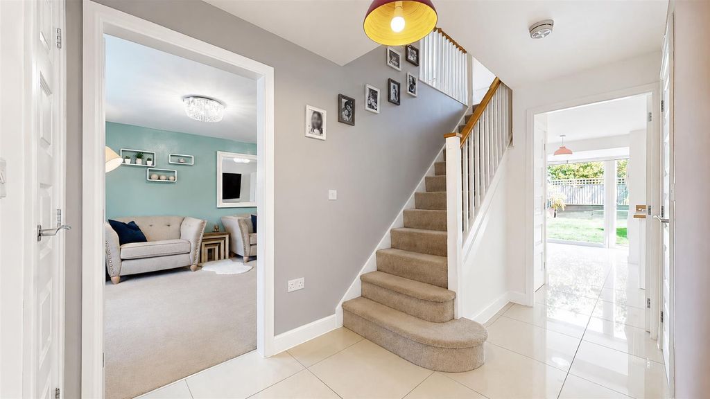 Property photo 3 of 35 5E4163Ff-0835-47CE-Ab49-17Ed5127432A.Png