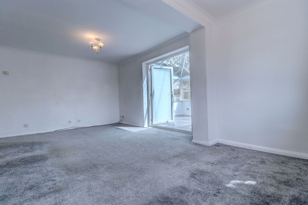 Property photo 3 of 21 Picture No. 04
