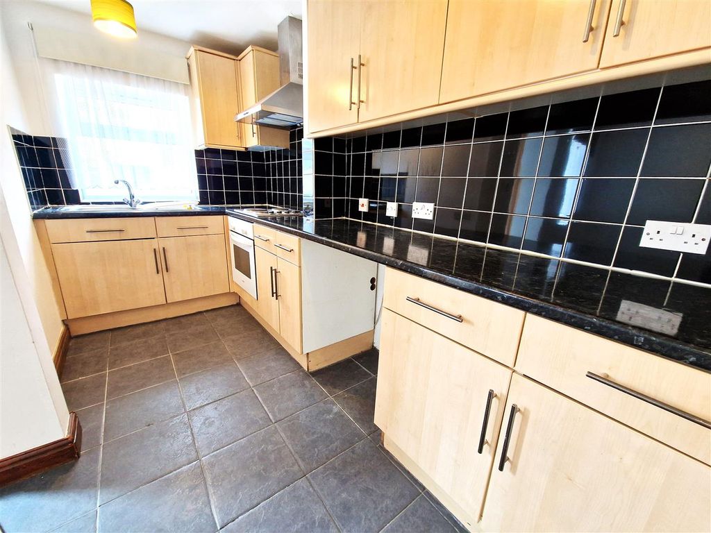 Property photo 3 of 5 Abbey Street 38c - Kitchen.Jpg