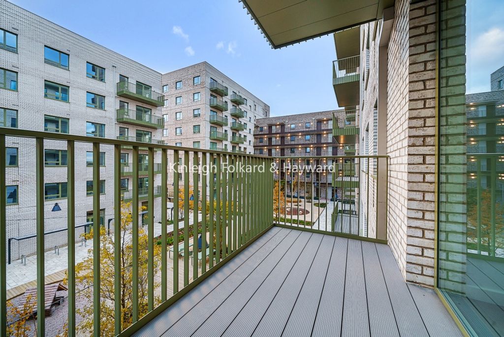 Property photo 3 of 7 688B7227-B297-43B5-9