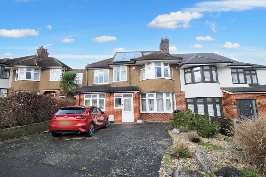 Property photo 1 of 25