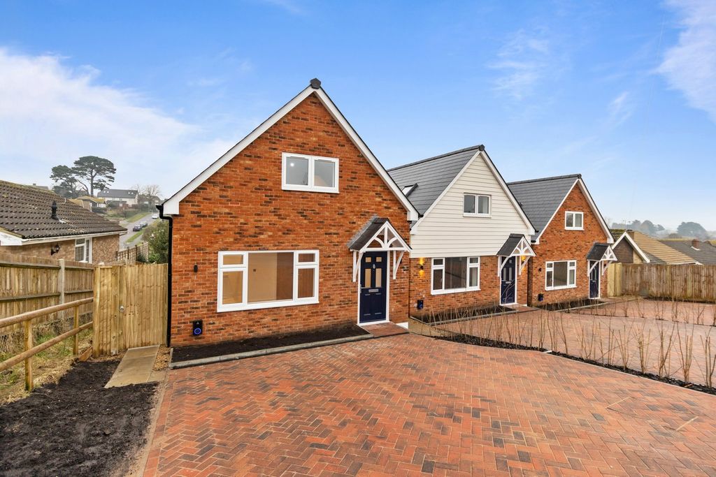 Property photo 1 of 53