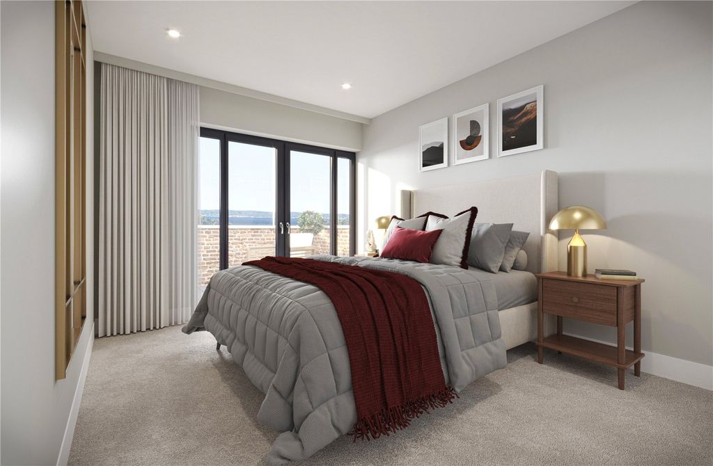 Property photo 1 of 6 Bedroom Example