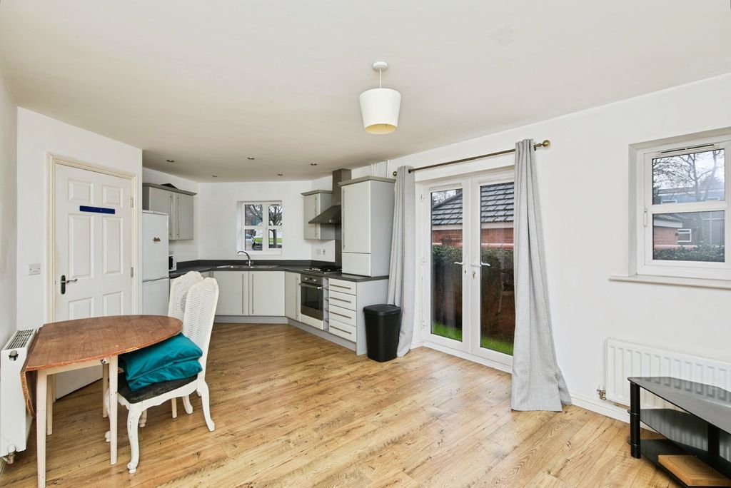 Property photo 3 of 17 Kitchen/Living Room