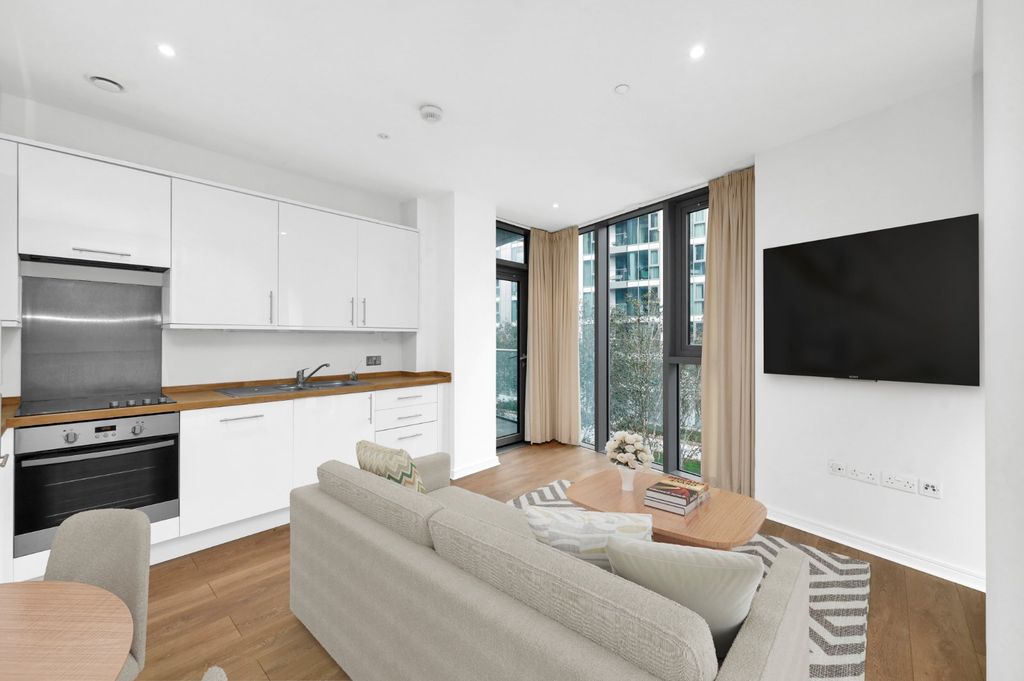 Property photo 3 of 22