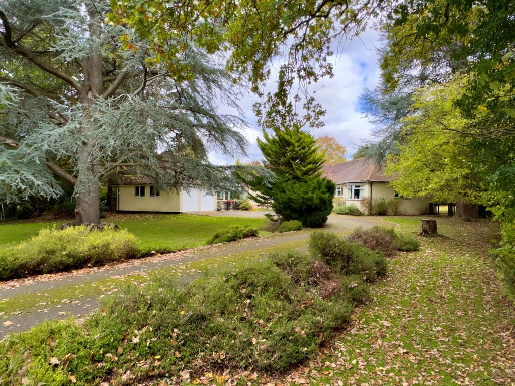 Property photo 1 of 17 Banksfoot