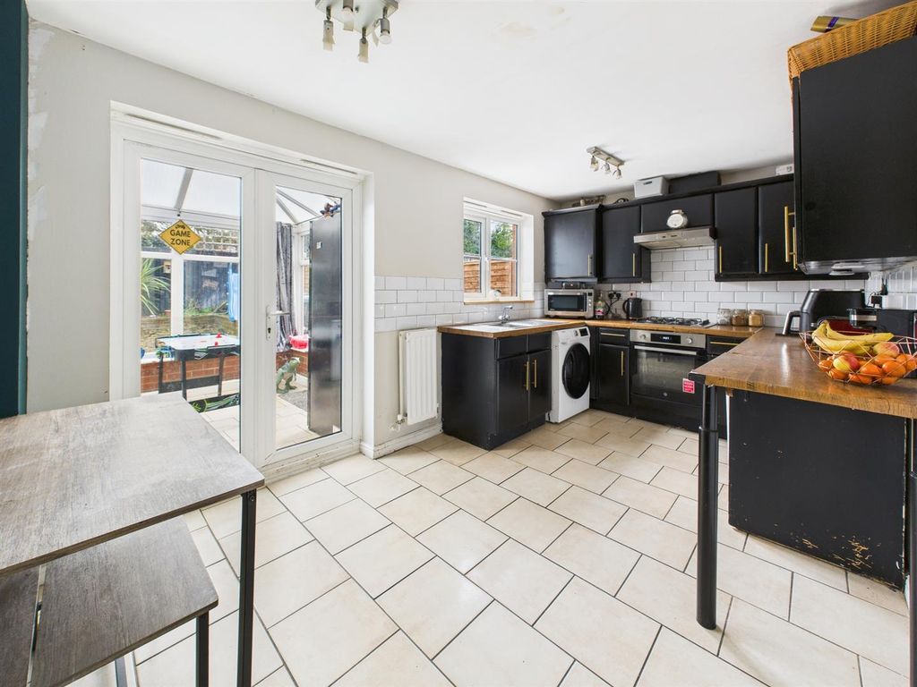 Property photo 3 of 20