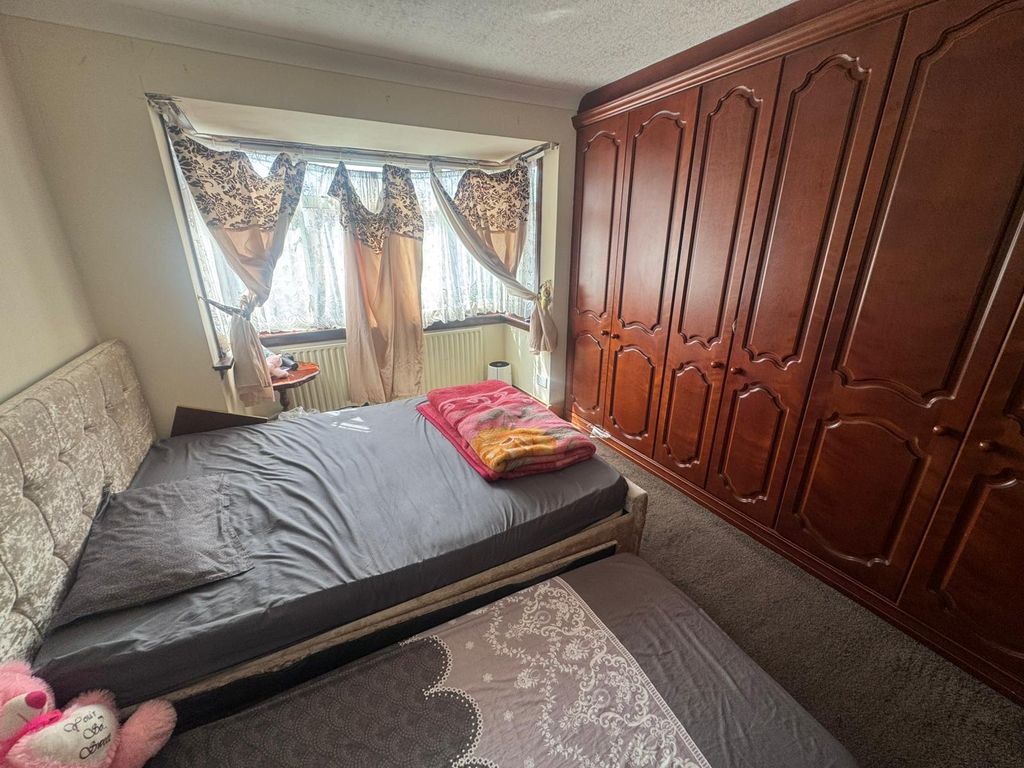 Property photo 3 of 10 Gallery