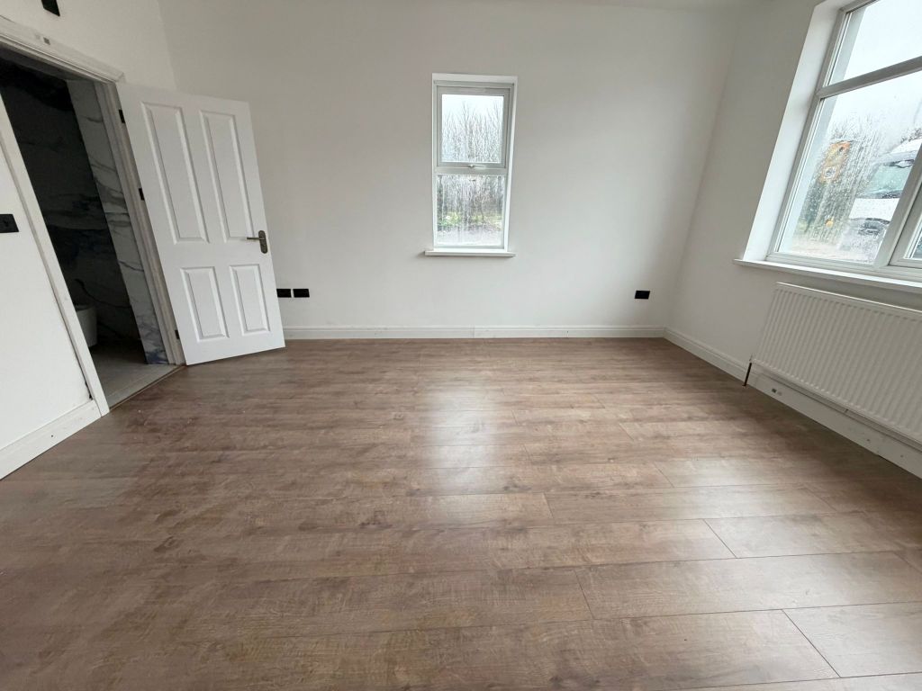 Property photo 2 of 3