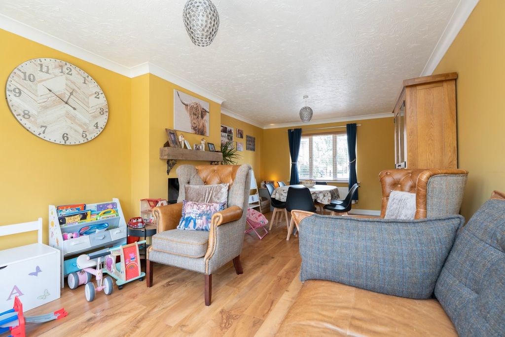 Property photo 3 of 22