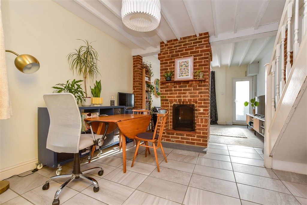 Property photo 3 of 10 Dining Area