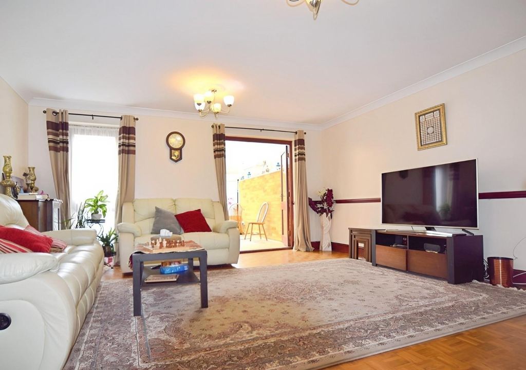 Property photo 2 of 8 F3E7746E-M0Vjdu8G9Kgvsvt8Vnblhw.Jpg