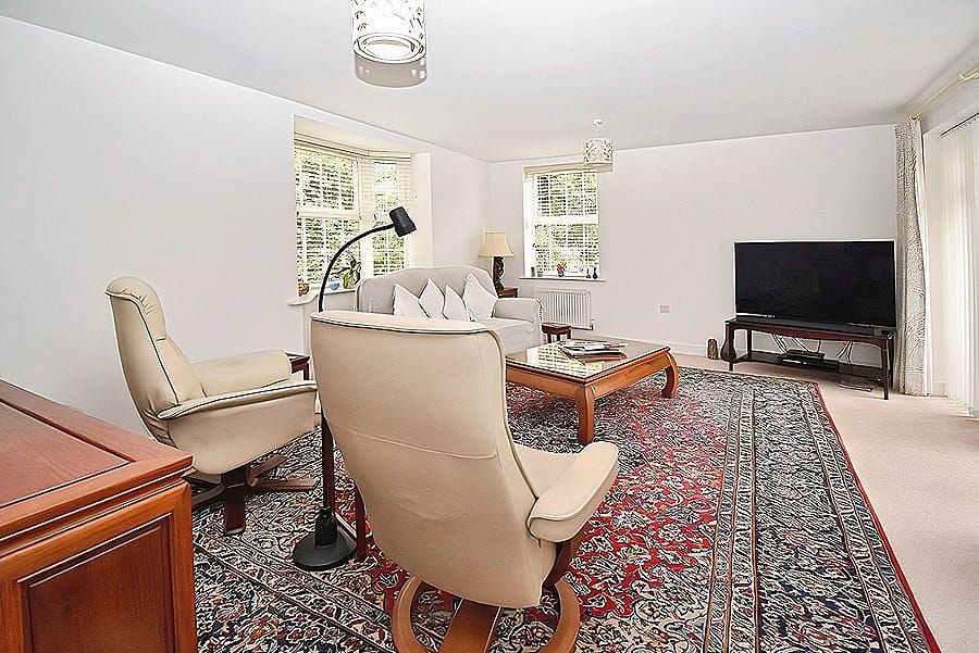 Property photo 2 of 23