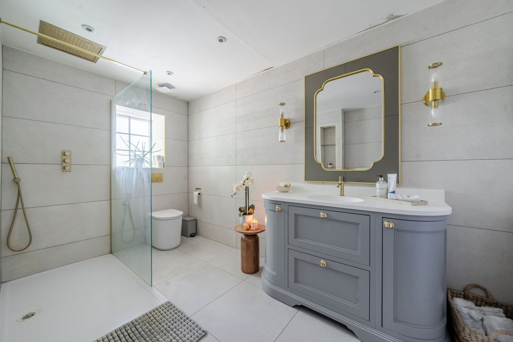 Additional image 16 of 6 bed detached house to rentBagshot Road, Ascot SL5