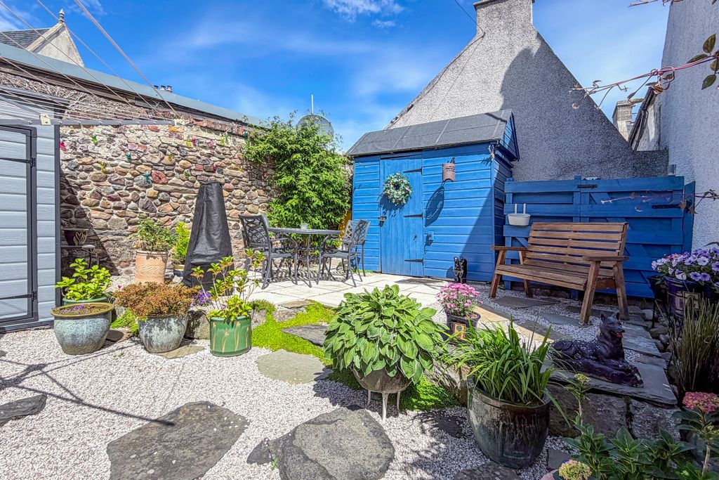 Property photo 2 of 32 Exterior Rear Garden