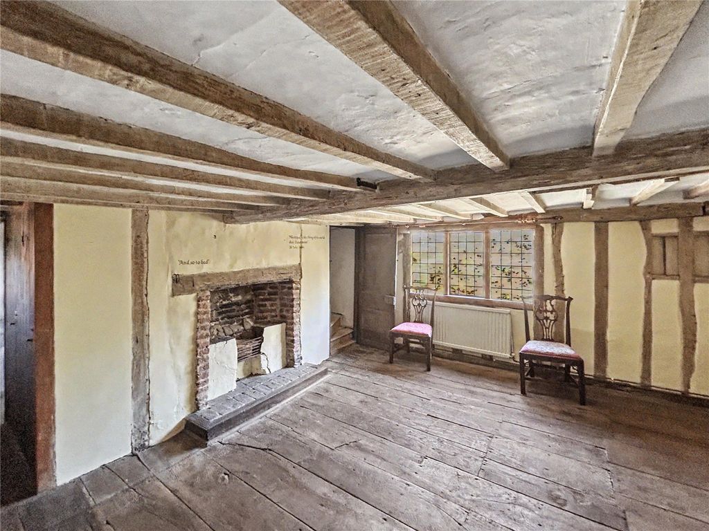 Property photo 2 of 15 Picture No. 11