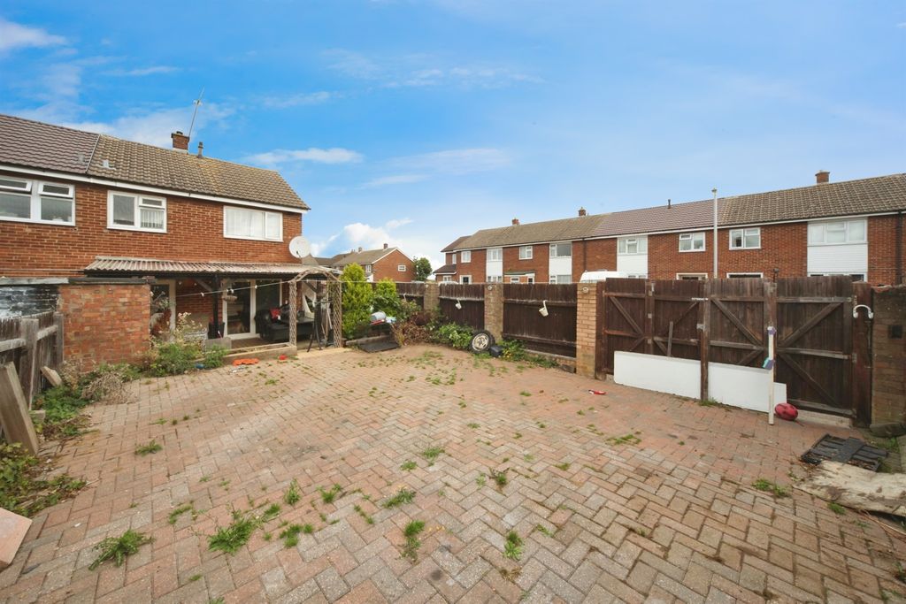 Property photo 2 of 13