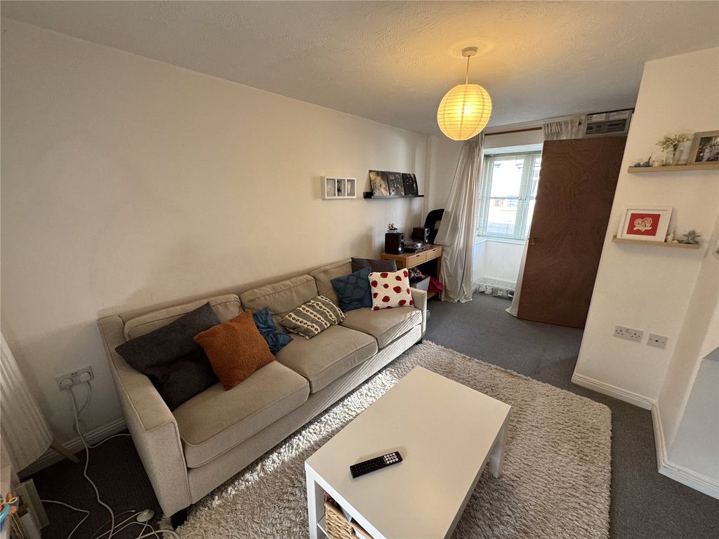 Property photo 3 of 7 Picture No. 11