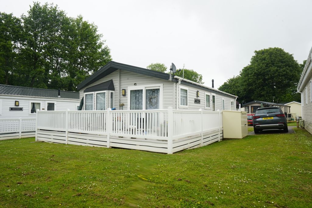 Property photo 1 of 25