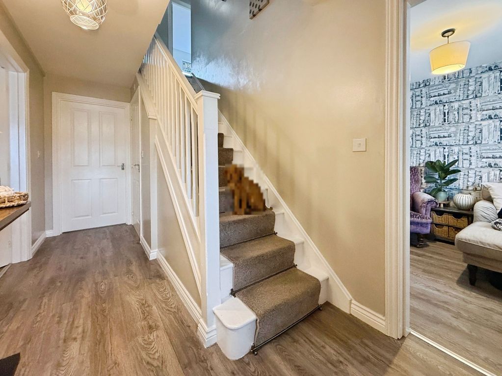 Property photo 2 of 35