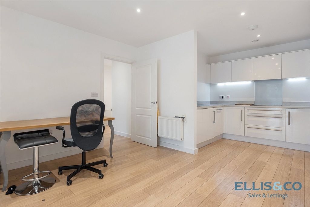 Property photo 2 of 13 Picture No. 26