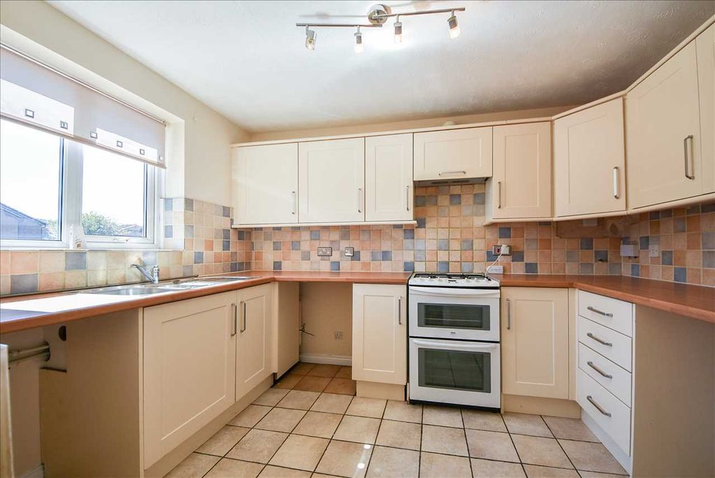 Property photo 3 of 15