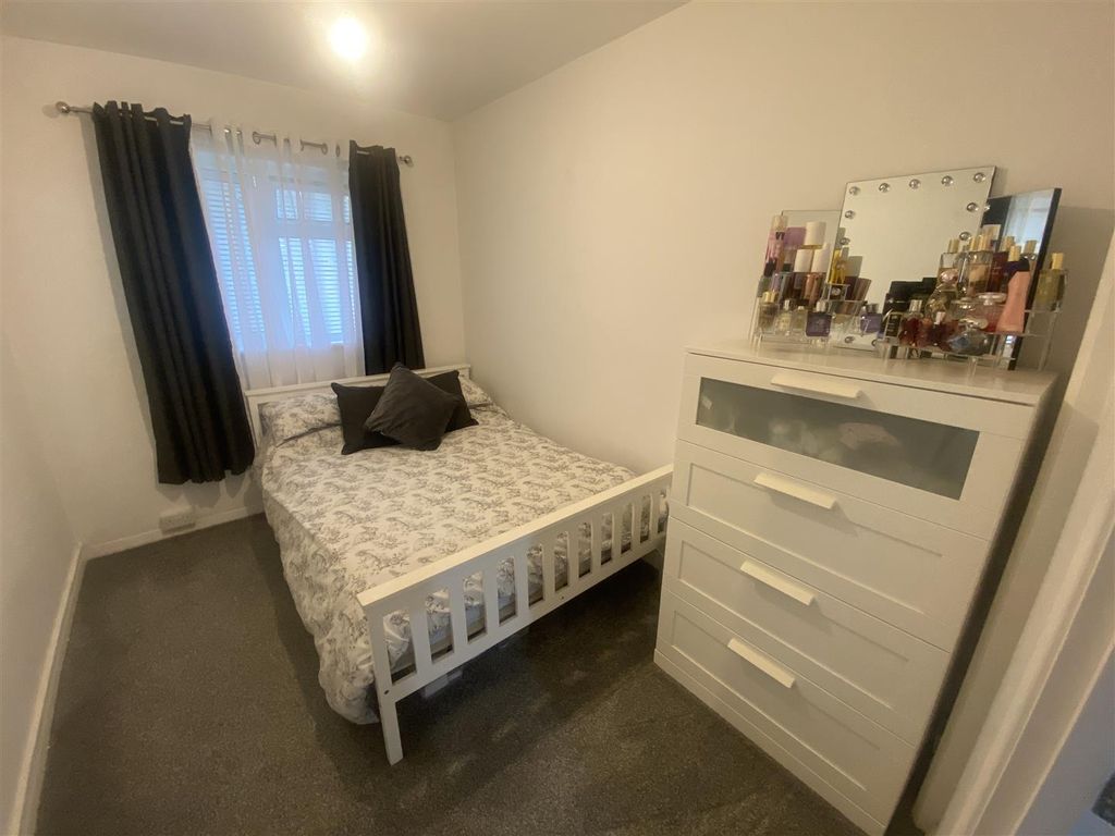 Property photo 3 of 10 Img_8759.Jpg