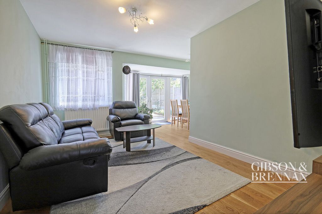 Property photo 2 of 24