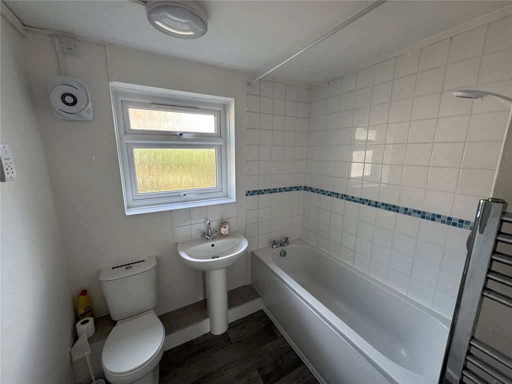 Property photo 3 of 13 Picture No. 23
