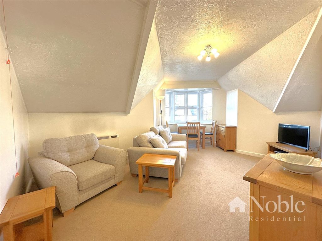 Property photo 2 of 12 Reception Room