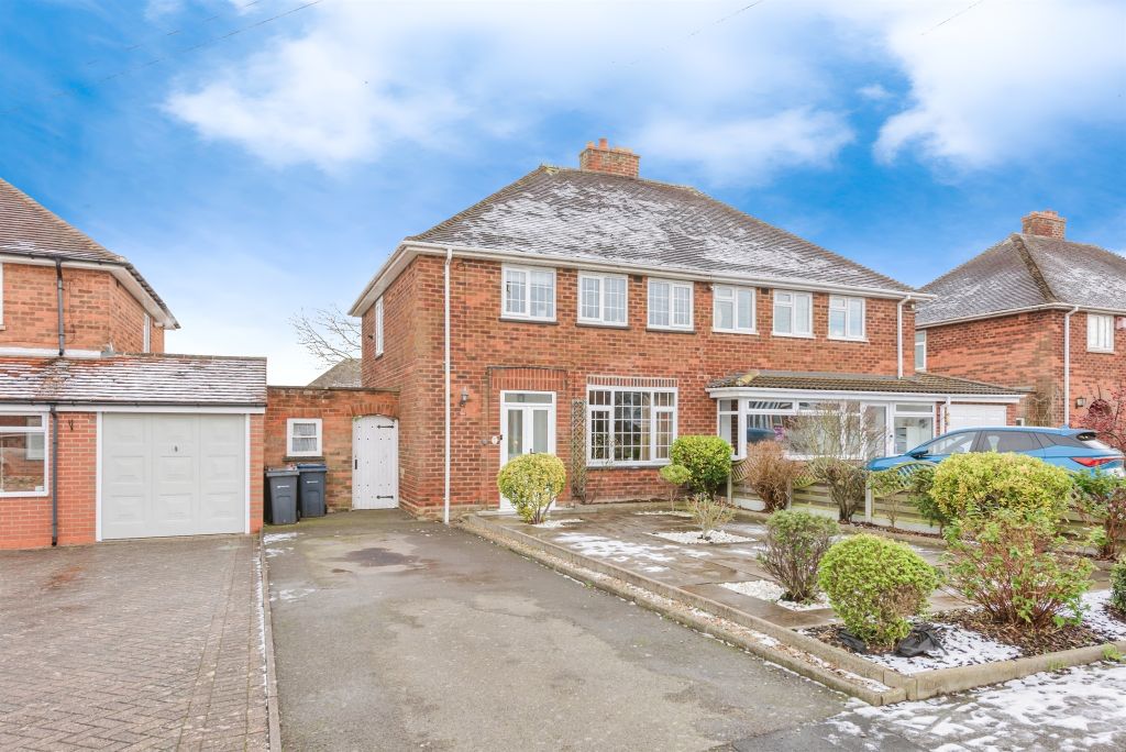 Property photo 1 of 17