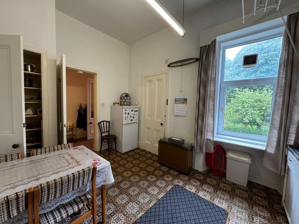 Additional image 10 of 3 bed flat for saleWest Bay Road, Millport, Isle Of Cumbrae KA28