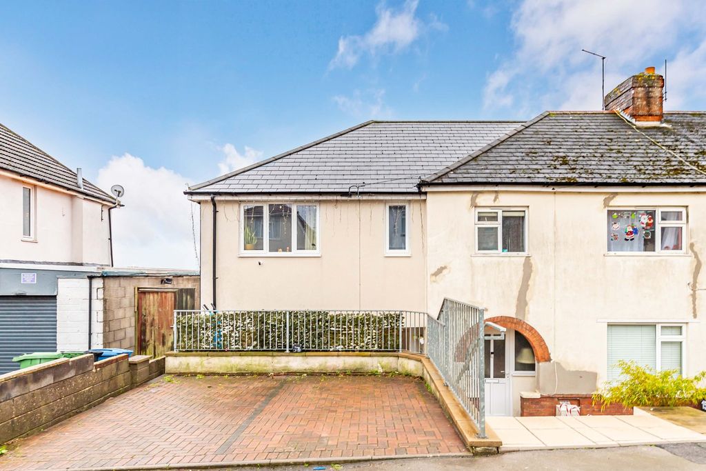 Property photo 1 of 22